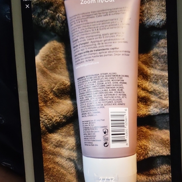 Sealed Living Proof Restore Repair Mask - Picture 2 of 9